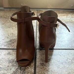 Elegant Brown Peep-Toe Heels